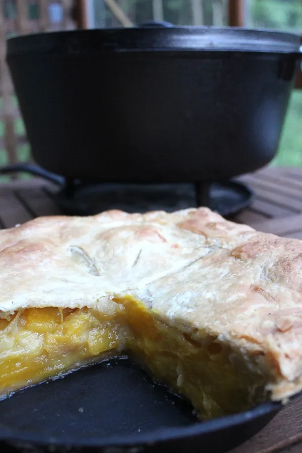 how to bake a pie in a dutch oven outdoors