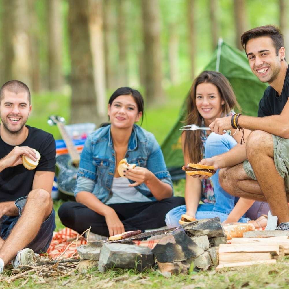 eating healthy while you're camping with friends