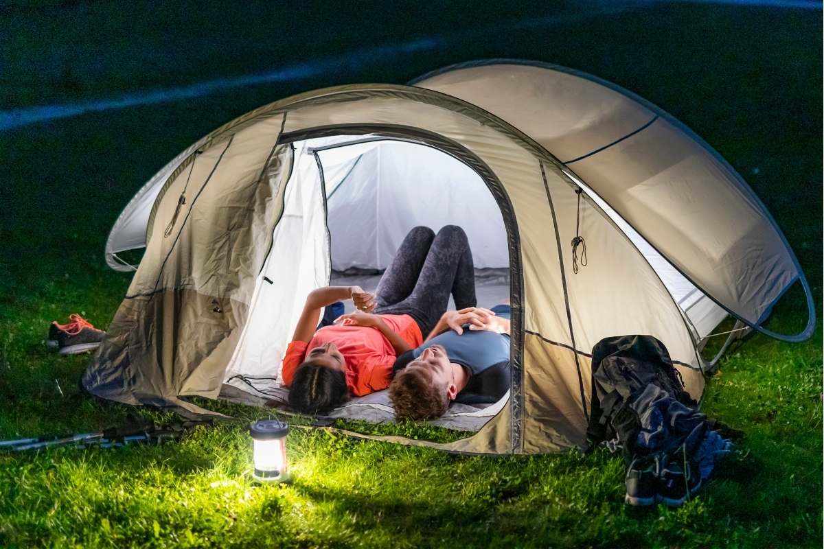30 Fun, Cute Camping Activities For Couples Go Outdoors Camping